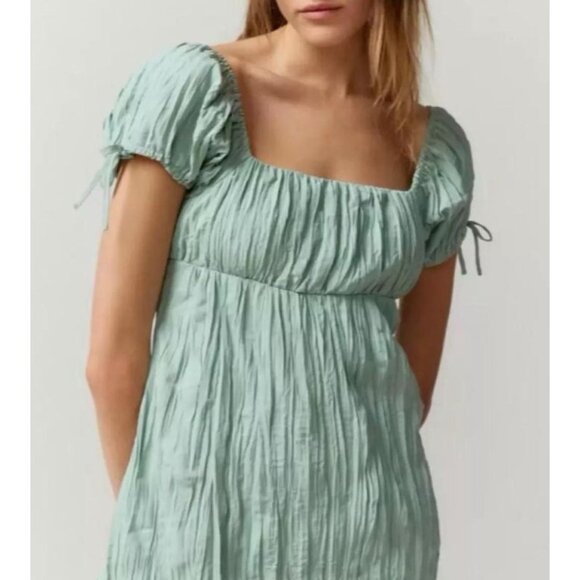 Kimchi Blue Women XS  Claudette Crinkle Babydoll‎ Mini Dress - Picture 2 of 11